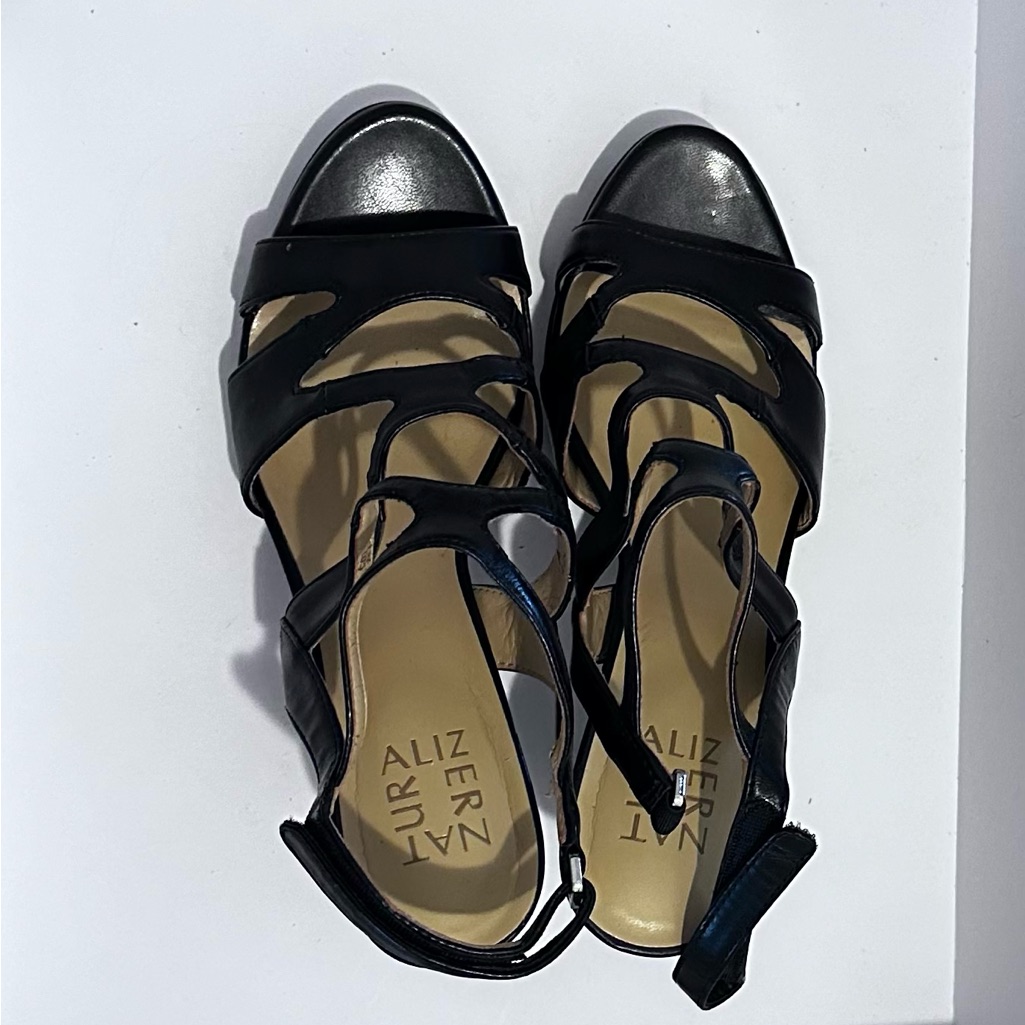 Naturilizer, Black Sandals